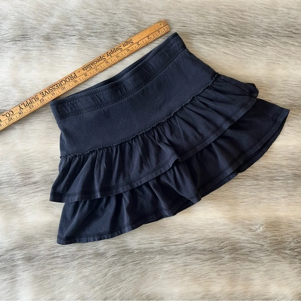 OLD NAVY Skater Scooter Skort L Black Ruffled